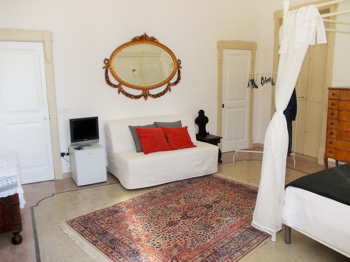 B&B Villa I 2 Leoni Lecce Exterior photo